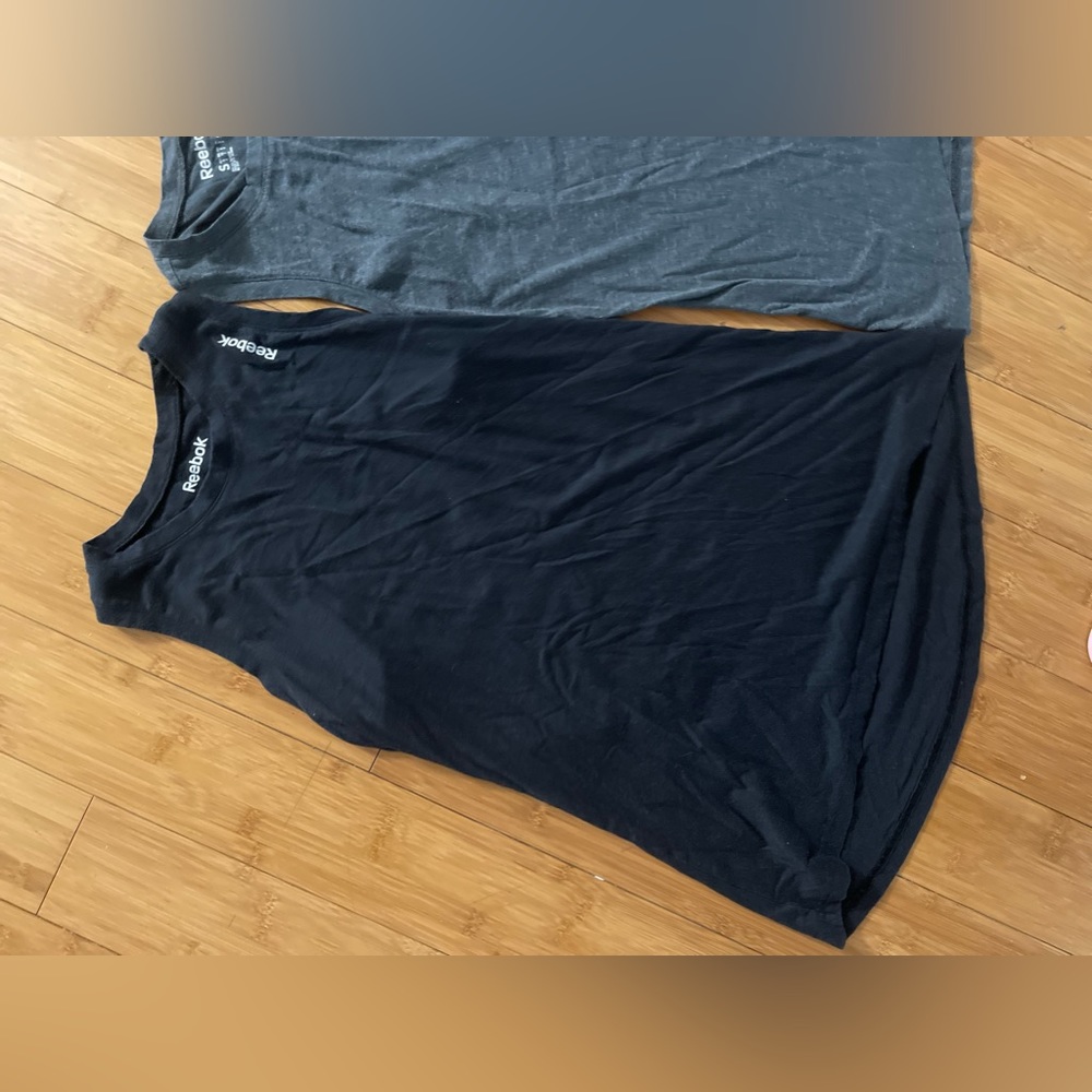Bundle Reebok tank tops - Picture 5 of 11